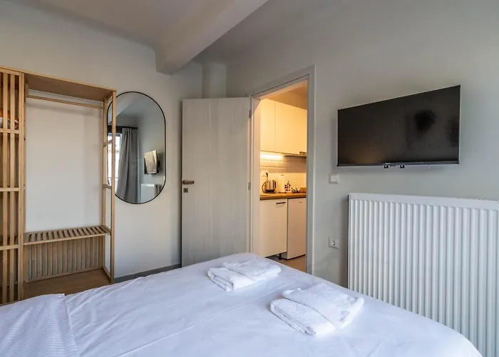 Legas Apartments